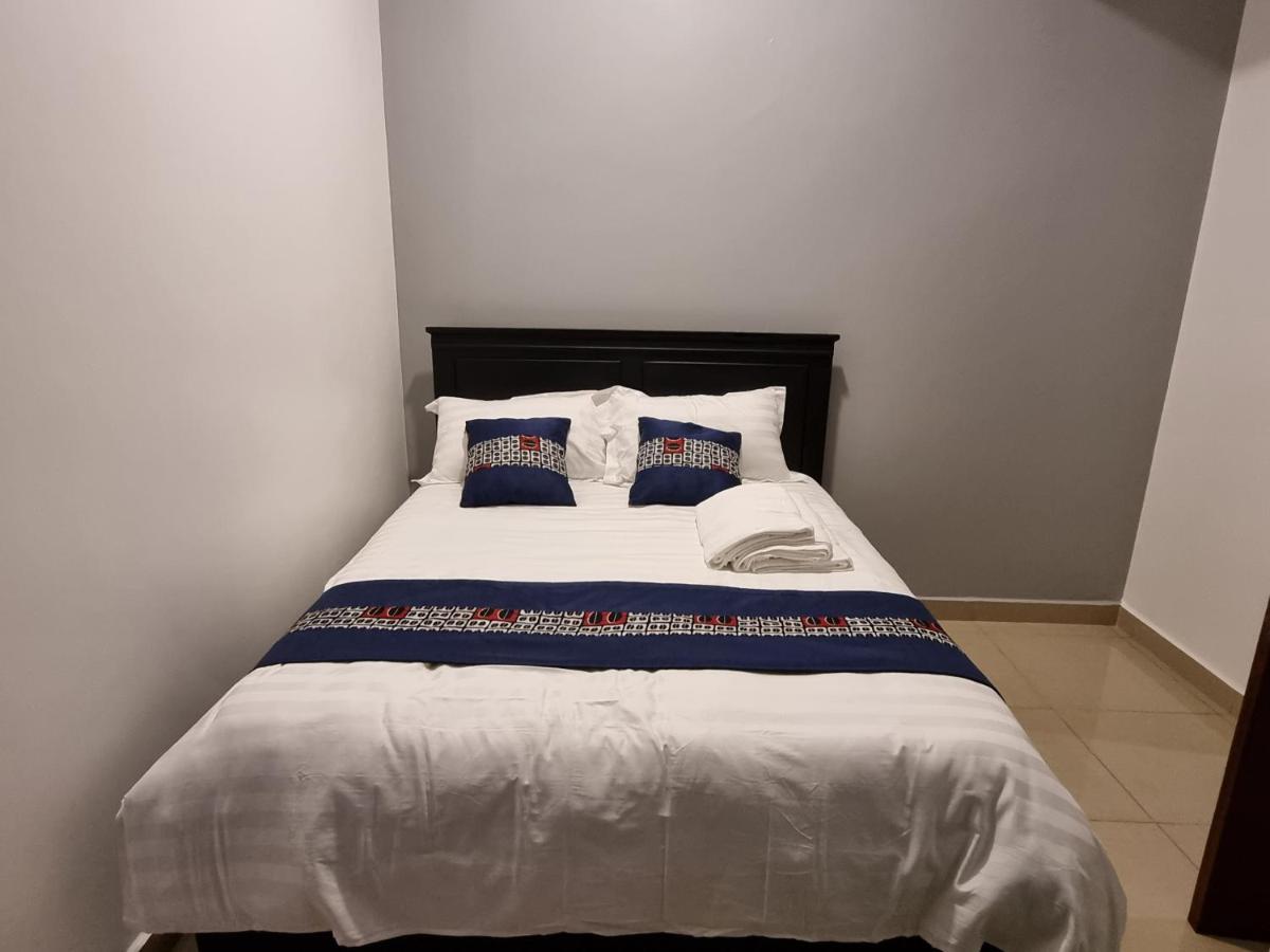 Eika Suites At Acacia Kampala Dış mekan fotoğraf